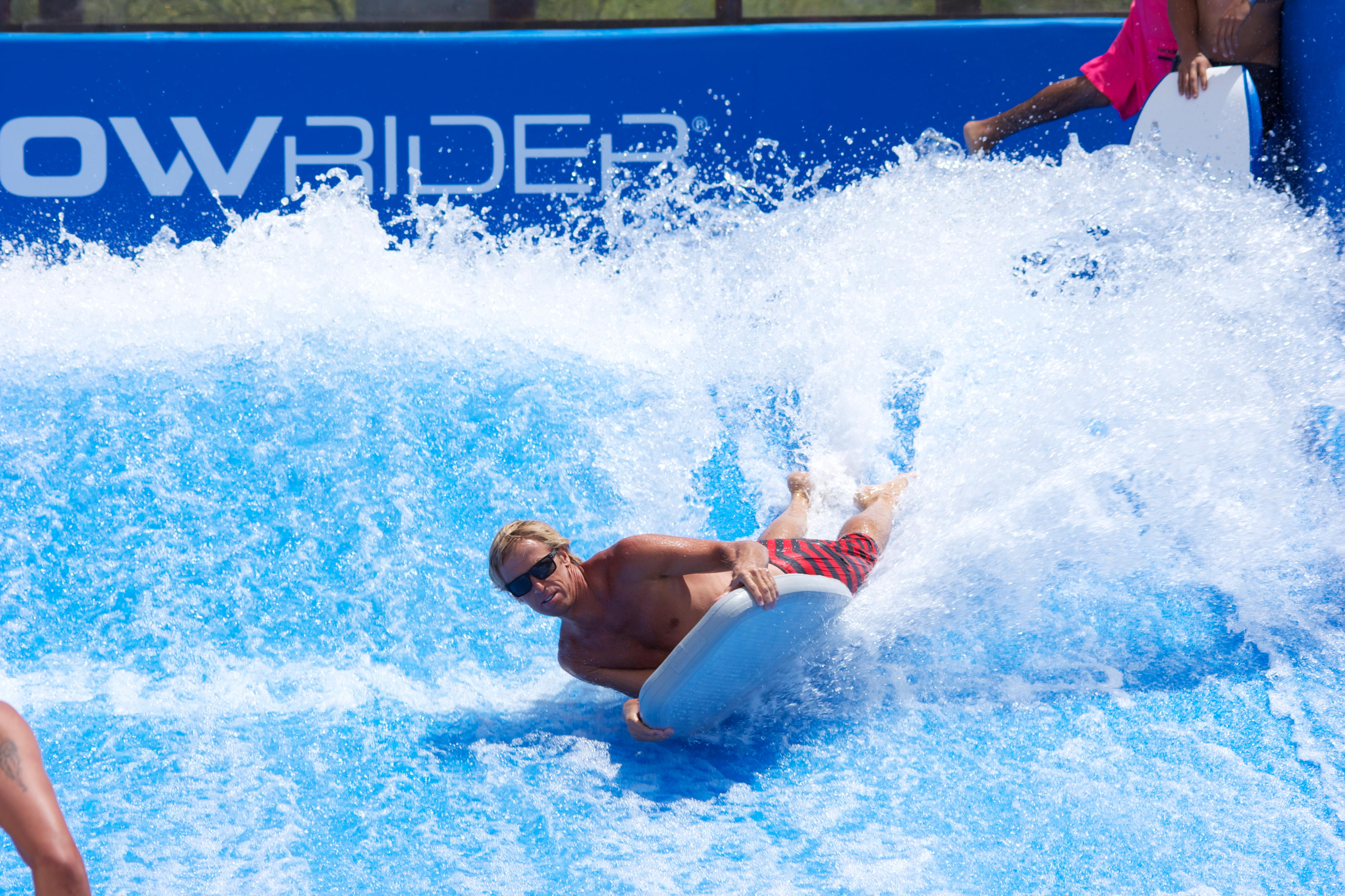 wave rider pool